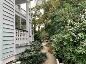 30 day rental minimum! Downtown Charleston Cannon Park 2 bdr home